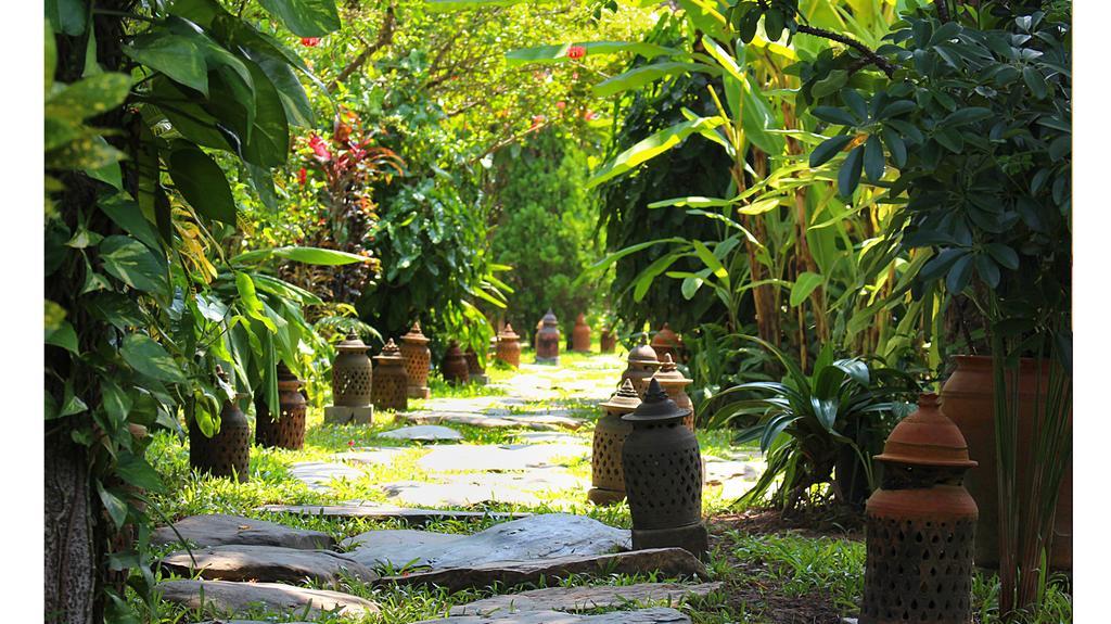 Villa Maydou Boutique Hotel Luang Prabang Exteriör bild